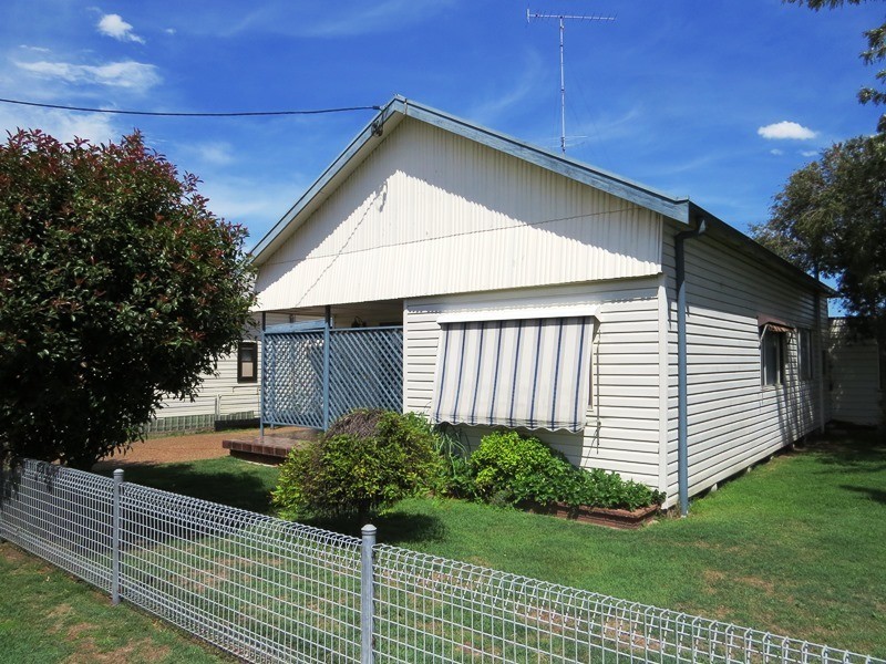 33 Shedden Street, Cessnock NSW 2325