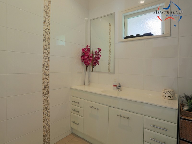 1-5 Dart Street, Redland Bay QLD 4165