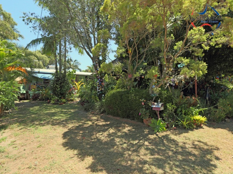 35 Shirley Street, Coochiemudlo Island QLD 4184