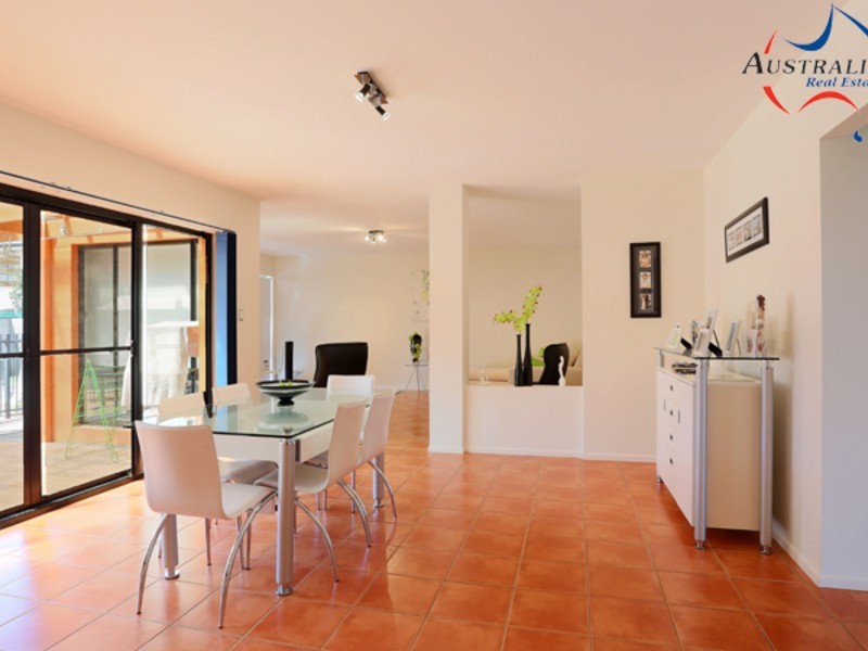 10 Stephen Court, Cleveland QLD 4163