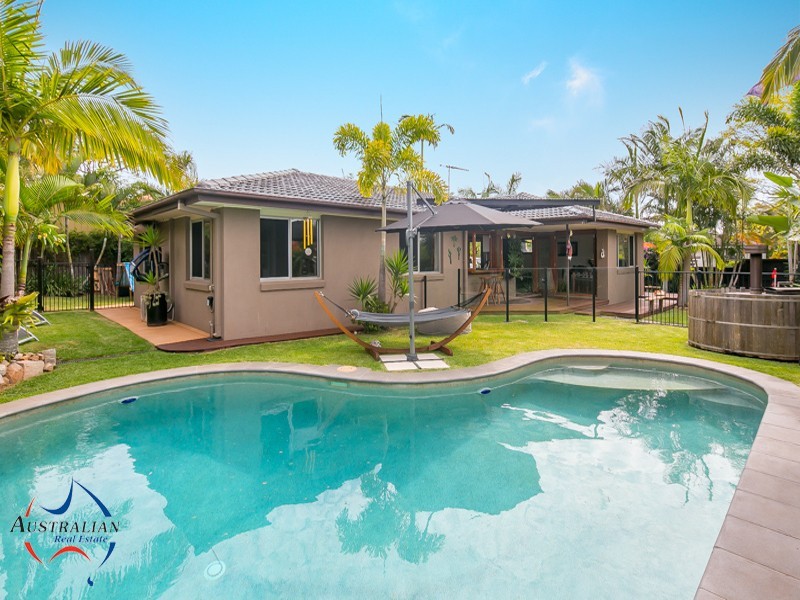 90 Beach Street, Cleveland QLD 4163