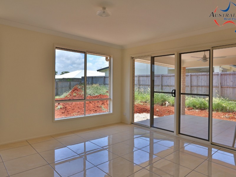 19 Lois Place, Redland Bay QLD 4165
