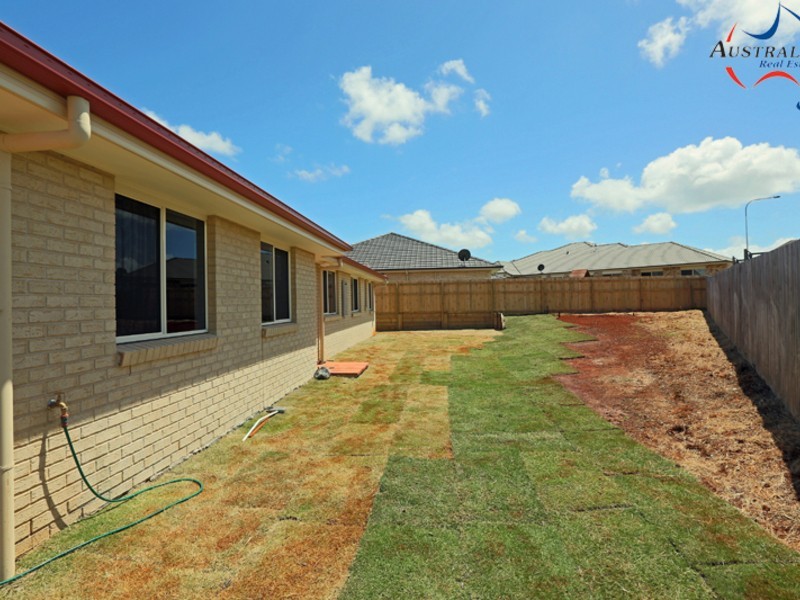 19 Lois Place, Redland Bay QLD 4165