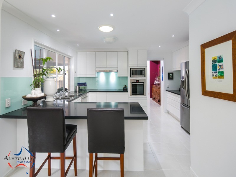 3 Falcon Avenue, Thornlands QLD 4164