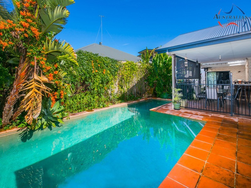 62 Habitat Drive, Redland Bay QLD 4165