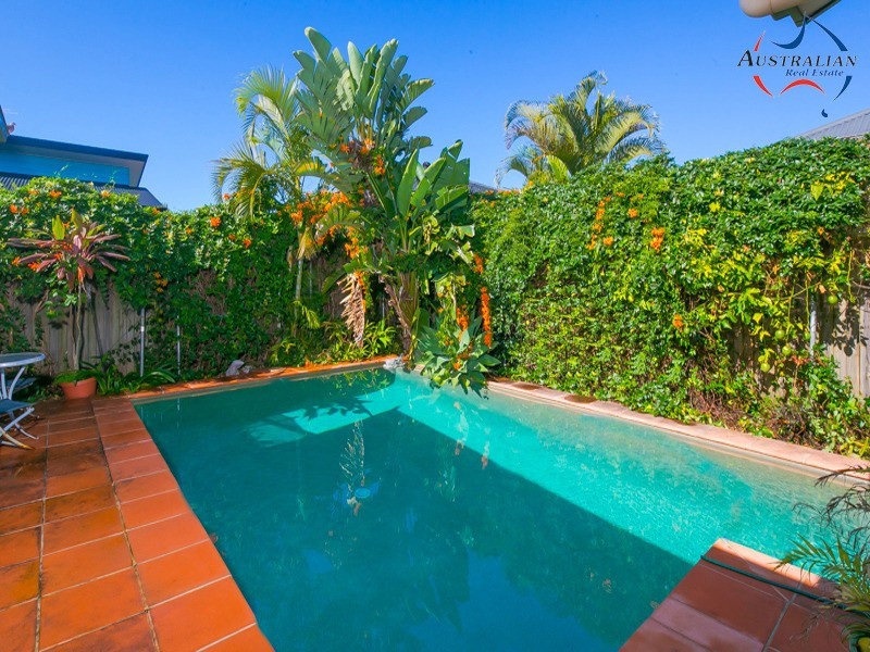 62 Habitat Drive, Redland Bay QLD 4165