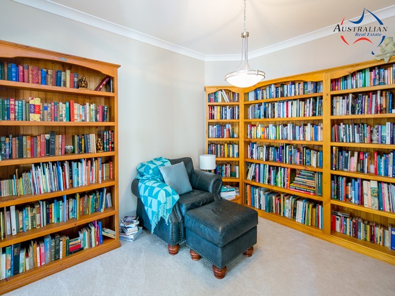 18 Manning Esplanade, Thornlands QLD 4164