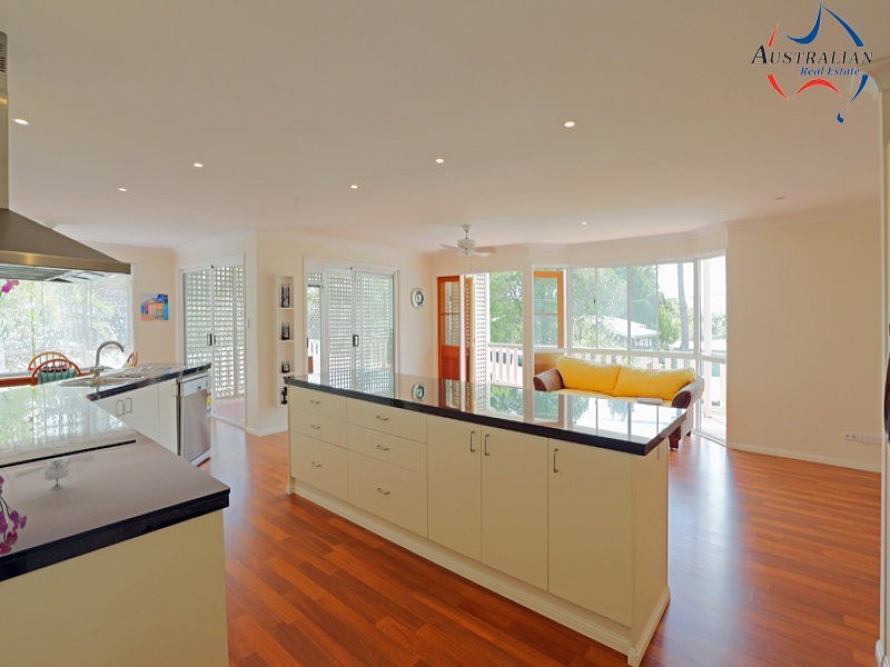 21 Pullen Street, Coochiemudlo Island QLD 4184