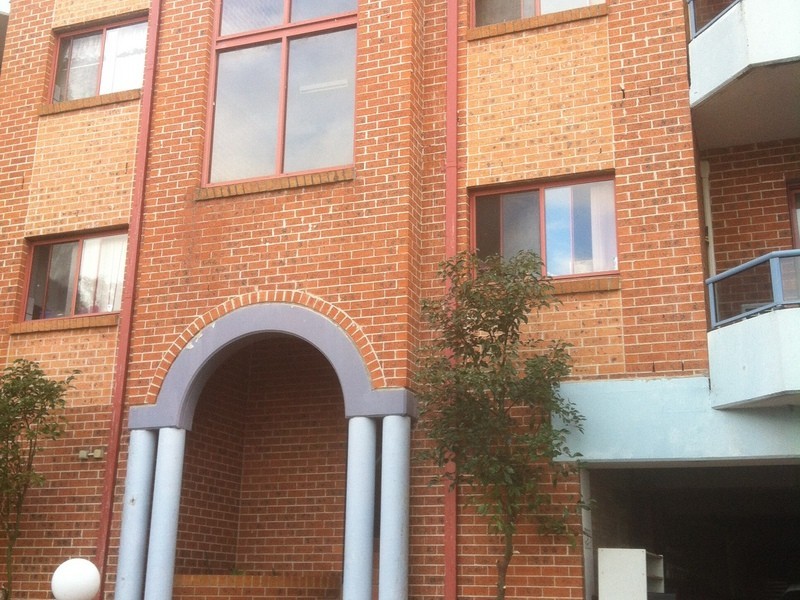 3/100-104 Northumberland Road, Auburn NSW 2144