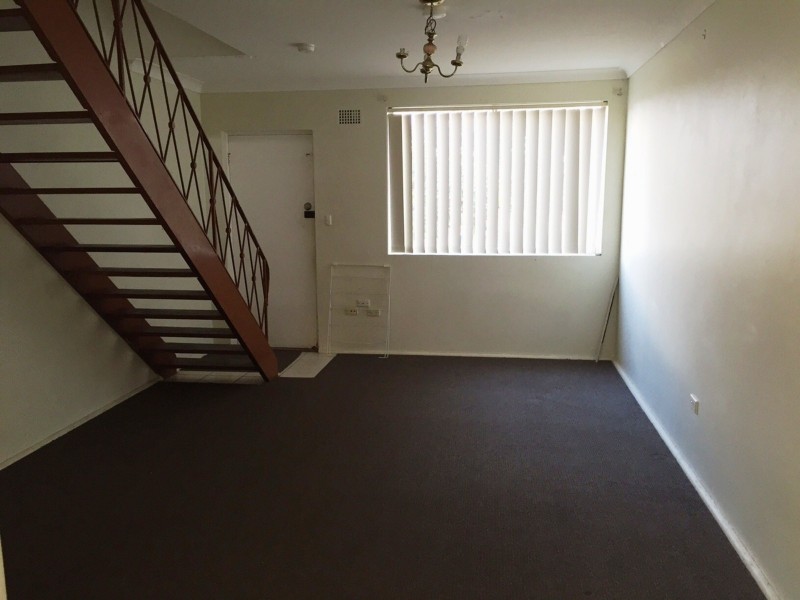 2/138 Cumberland Road, Auburn NSW 2144