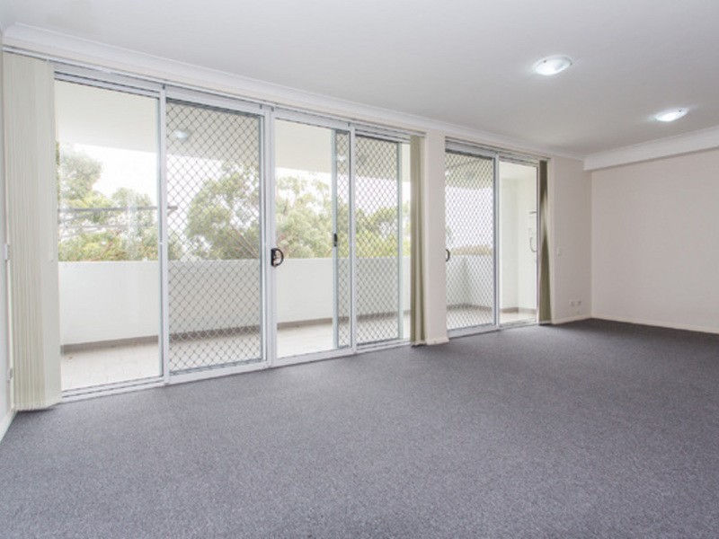 2/165 Clyde Street, South Granville NSW 2142