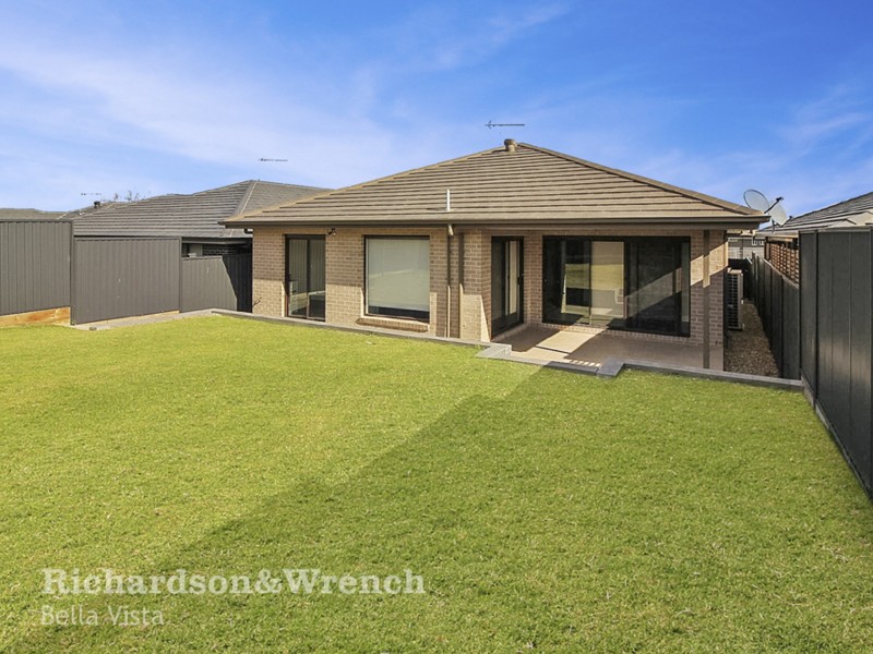 5 Piccadilly Street, Riverstone NSW 2765