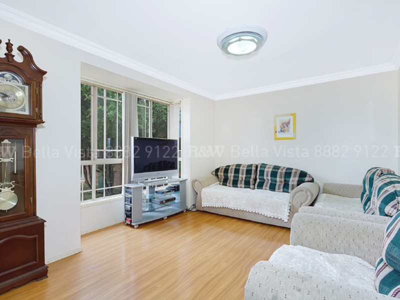 15 Nydeggar Ave, Glenwood NSW 2768