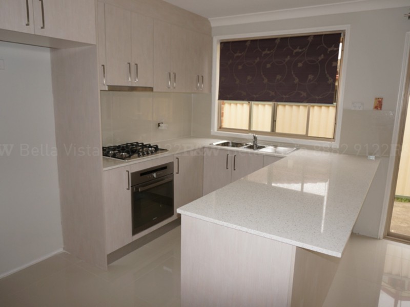 15 Nydeggar Ave, Glenwood NSW 2768