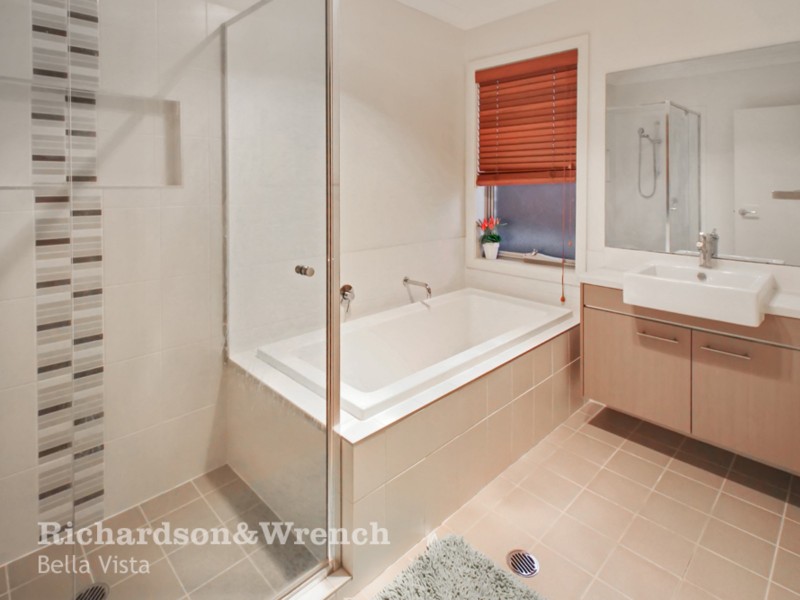 17 Waterfall Boulevard, The Ponds NSW 2769