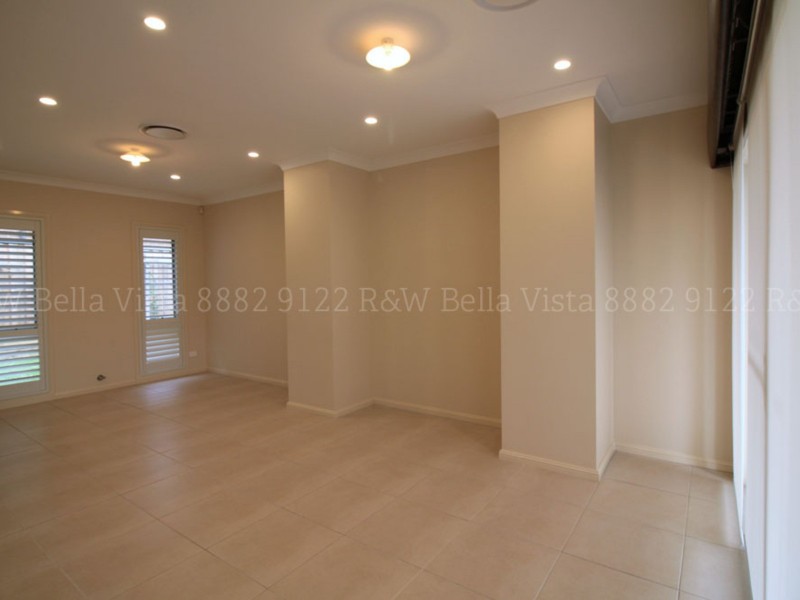 27 Lyrebird Crescent, The Ponds NSW 2769