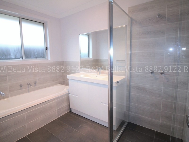 4 Barrett Street, Gregory Hills NSW 2557