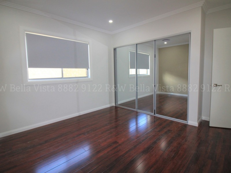 6 Holdsworth Street, Oran Park NSW 2570