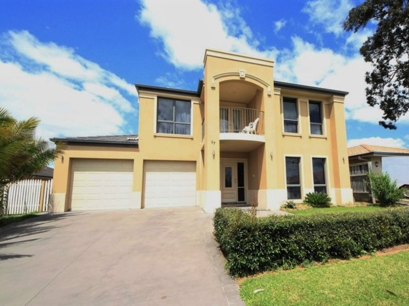 27 Rebellion Circuit, Beaumont Hills NSW 2155