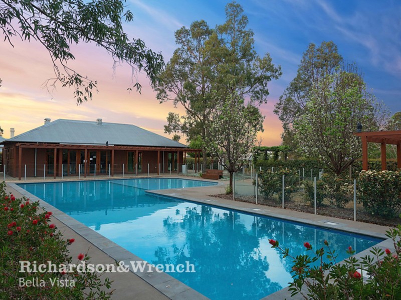 9 Caddies Boulevard, Rouse Hill NSW 2155