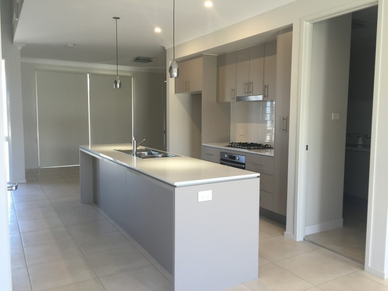 9 Clematis Circuit, The Ponds NSW 2769
