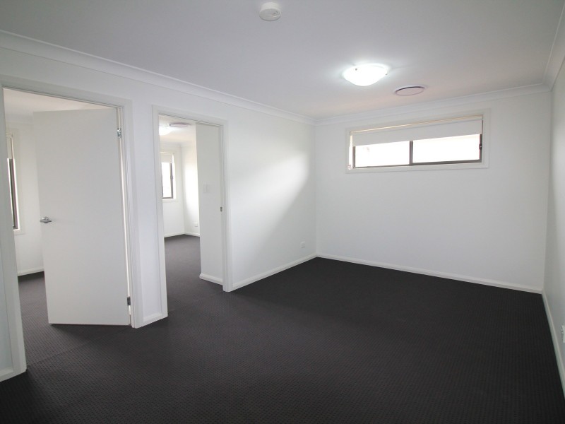 44 Medallist parade, Colebee NSW 2761