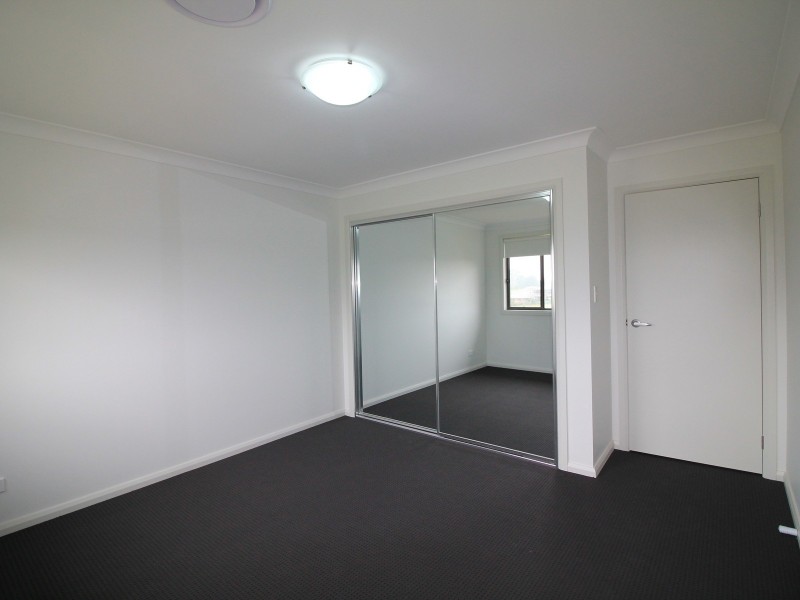 44 Medallist parade, Colebee NSW 2761