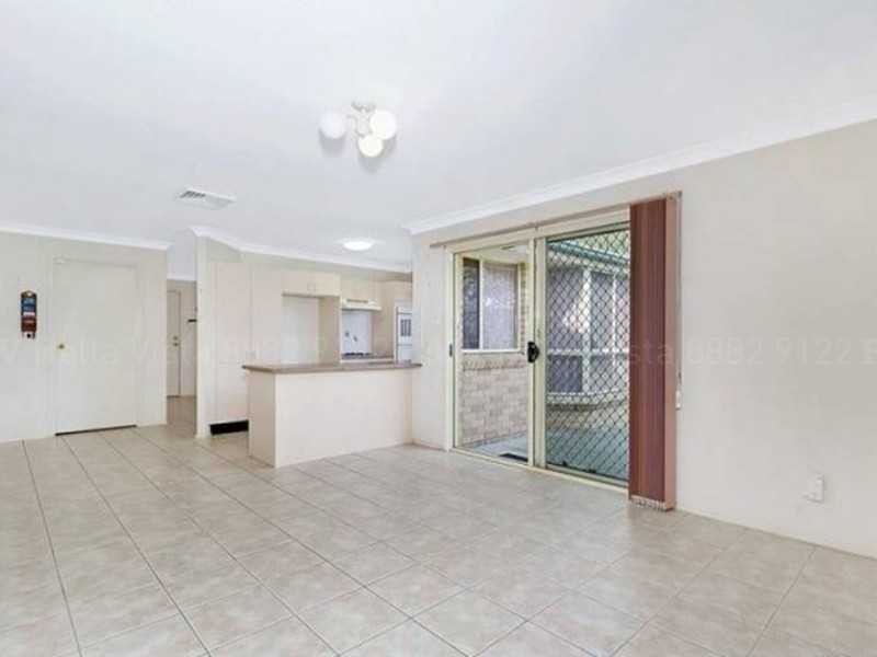 4 Benbow Close, Stanhope Gardens NSW 2768