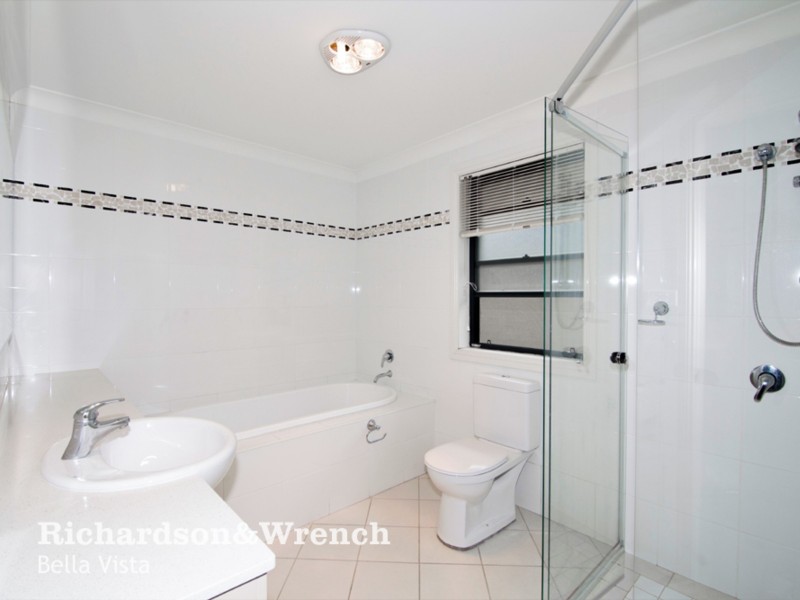 8. Chestnut Grove, Kellyville NSW 2155