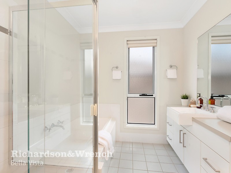 10 Cavenah Way, Kellyville Ridge NSW 2155