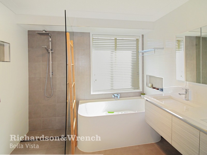 44 Kashmir Avenue, Quakers Hill NSW 2763