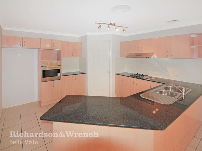 33 Softwood Avenue, Beaumont Hills NSW 2155