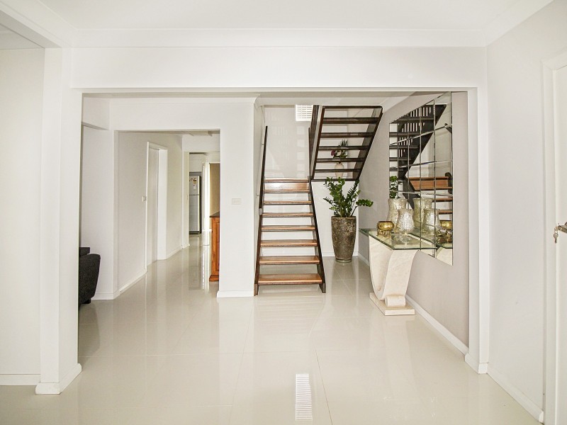 33 Joseph Banks Drive, Kings Langley NSW 2147