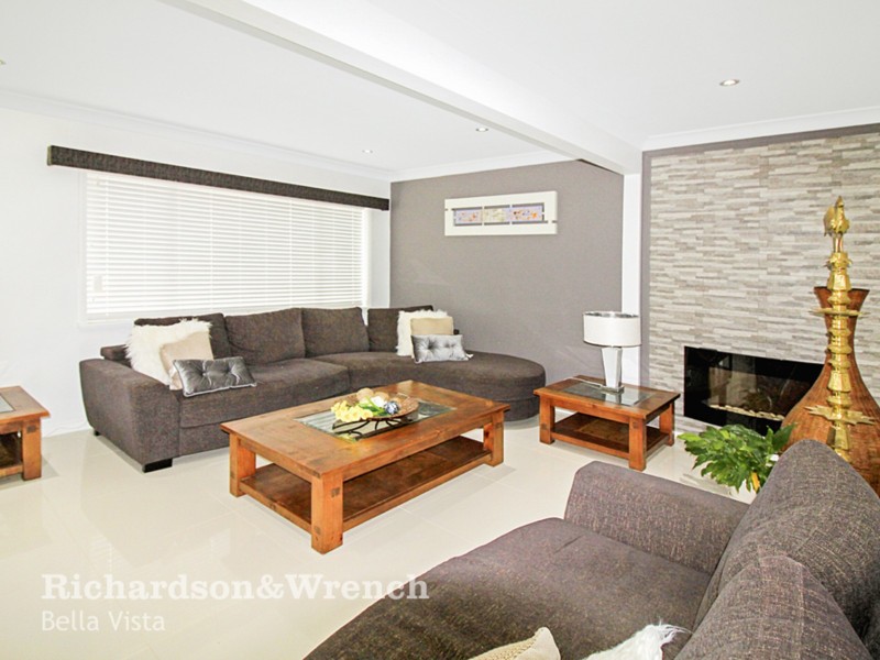 33 Joseph Banks Drive, Kings Langley NSW 2147