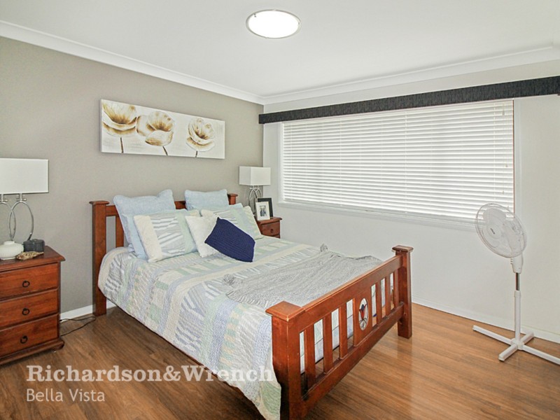 33 Joseph Banks Drive, Kings Langley NSW 2147