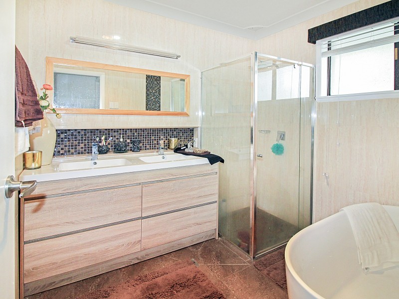 33 Joseph Banks Drive, Kings Langley NSW 2147