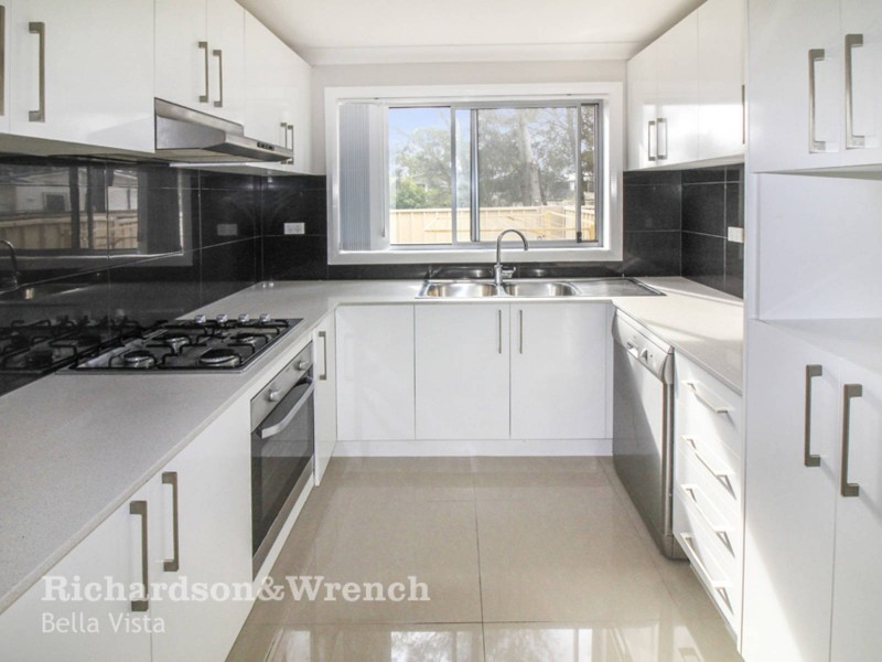 35/570 Sunnyholt Rd, Stanhope Gardens NSW 2768