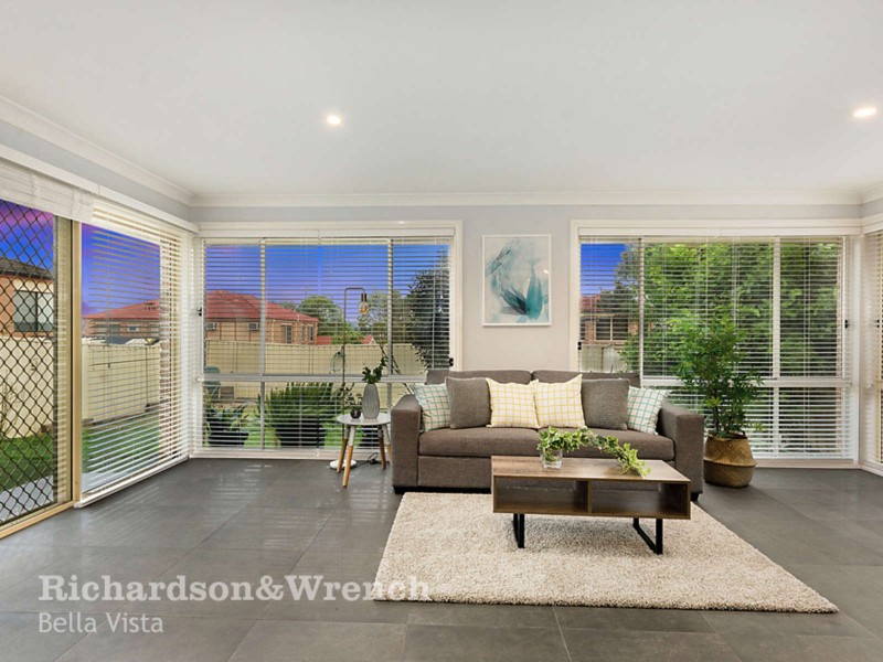 7 Pomegranate Place, Glenwood NSW 2768