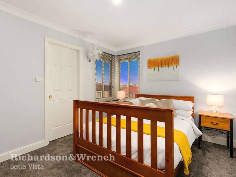 7 Pomegranate Place, Glenwood NSW 2768