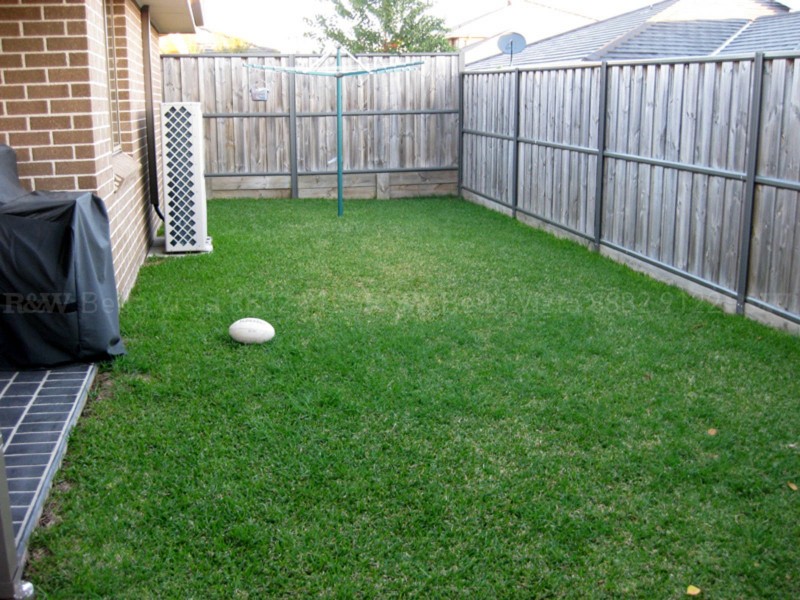 9. Peppermint Fairway, The Ponds NSW 2769