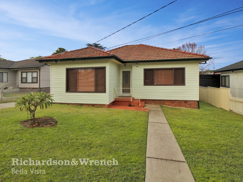 18 Omaroo Avenue, Doonside NSW 2767
