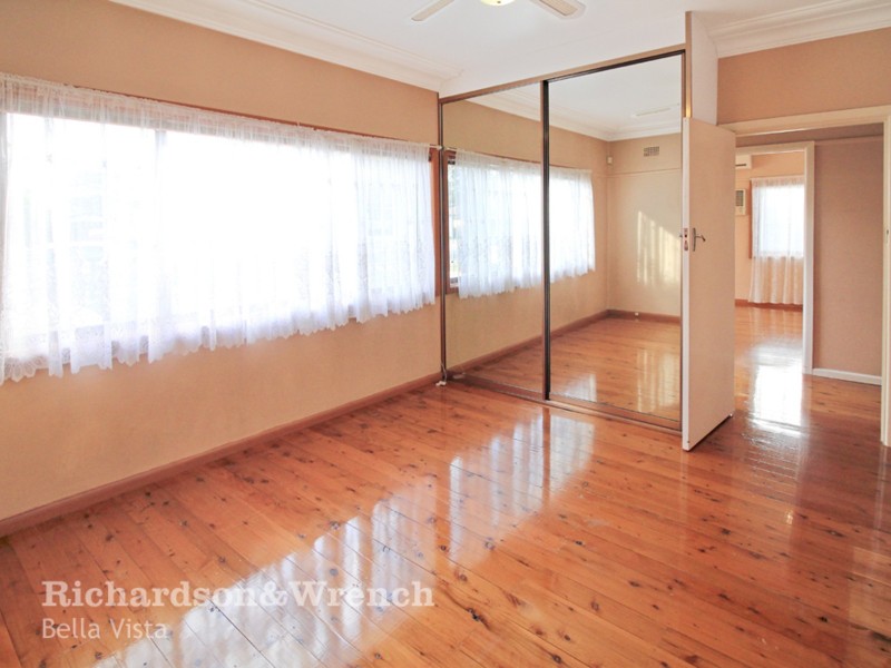 18 Omaroo Avenue, Doonside NSW 2767