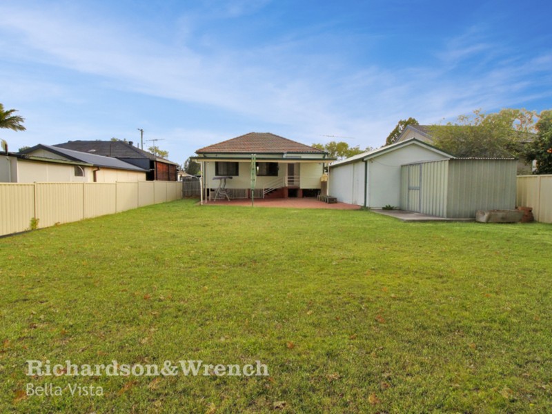 18 Omaroo Avenue, Doonside NSW 2767