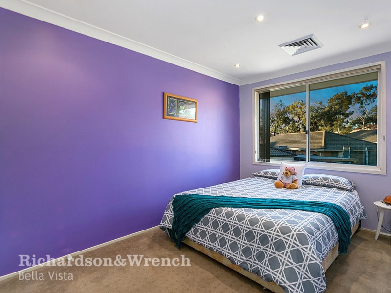 1 Norwin Place, Stanhope Gardens NSW 2768