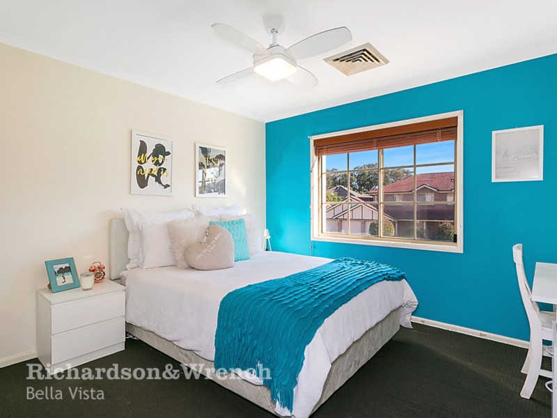 5 Honeysuckle Place, Kellyville NSW 2155