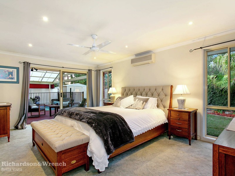 54 Brampton Drive, Beaumont Hills NSW 2155