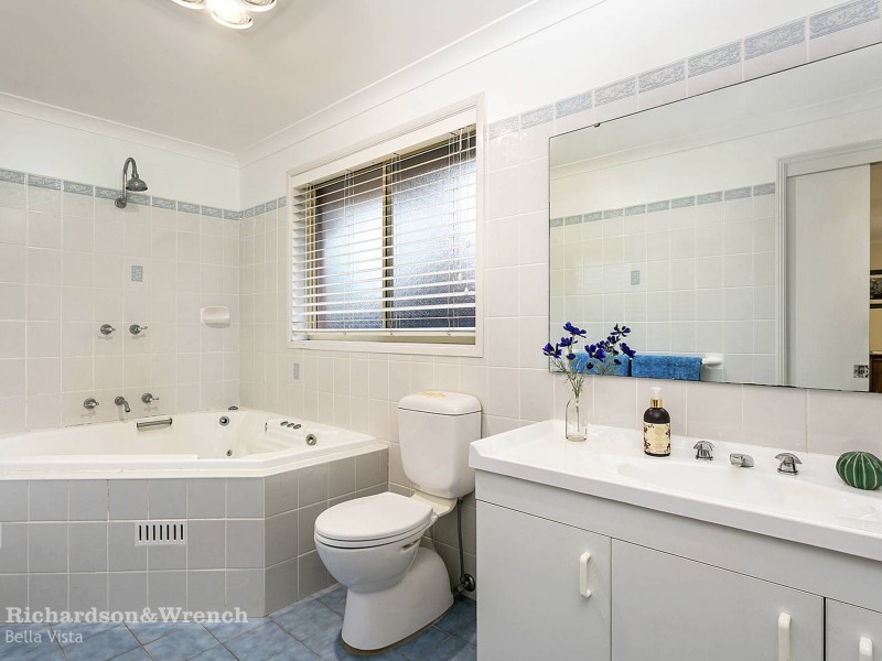 54 Brampton Drive, Beaumont Hills NSW 2155