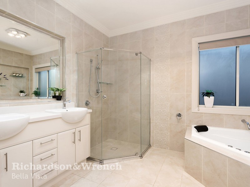 11 Observatory Rise, Bella Vista NSW 2153