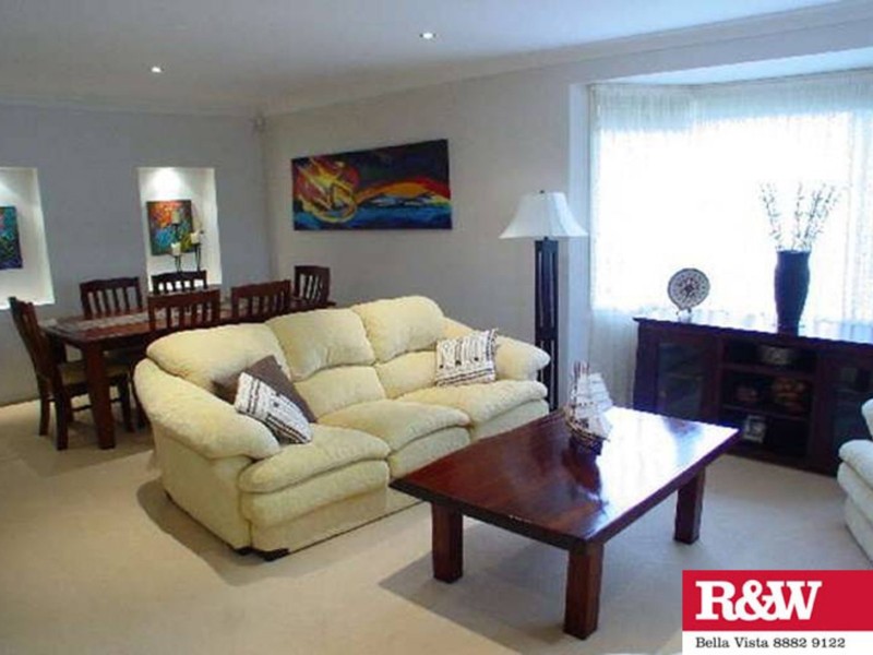 233 Glenwood Park Drive, Glenwood NSW 2768