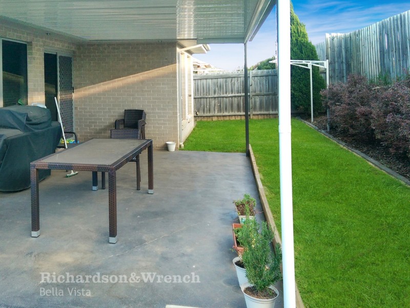 10 Ridgeline Dr, The Ponds NSW 2769